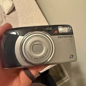 Olympus Newpic Zoom 90 Black and Silver APS Point and Shoot Film Camera 30-90mm